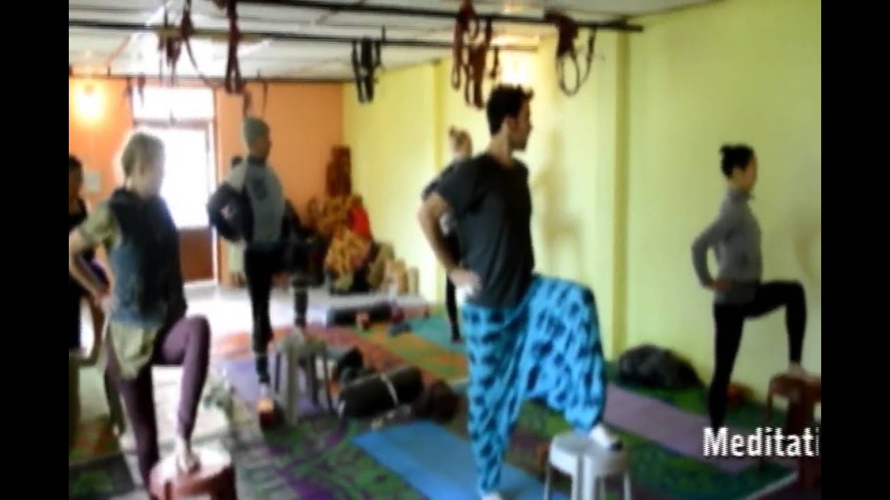 14 Practice Yoga With Yoga Guru Mahi sharingbox