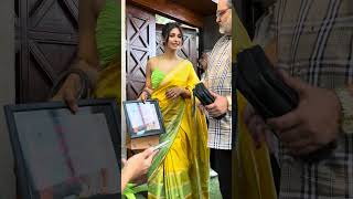 Tanisha Mukherjee Shines at Hospitality Hope Awards: A Glamorous Celebrity Moment #Tanisha Mukherjee