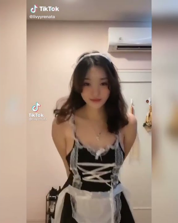 BIGO HOT || TIKTOK CANTIK, COSEPLAY PELAYAN NAFSU