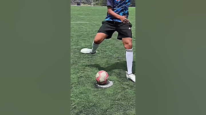 PÊNALTI DIFERENCIADO 📚… #shorts #futebol #tutorial #neymarjr