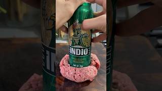 HAMBURGUESAS RELLENAS DE MAC N CHEESE (Beer Can Burger) #reels #shorts #short #burger