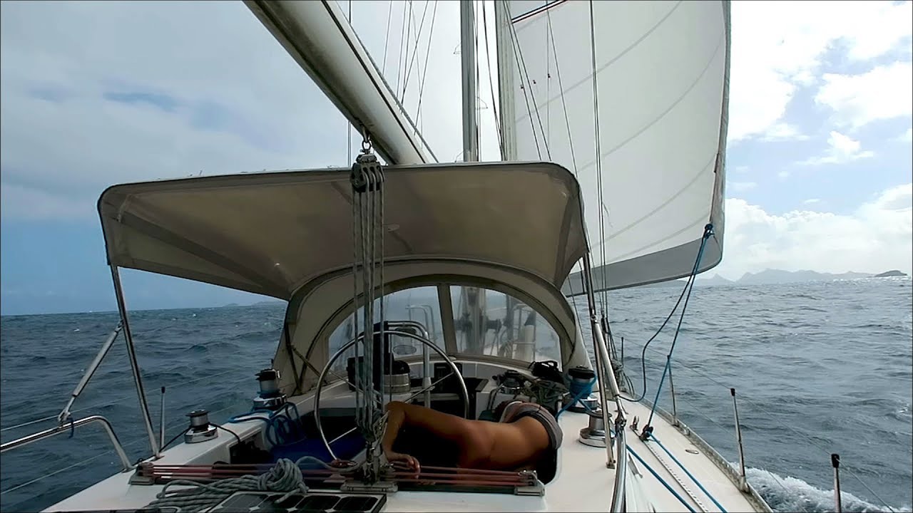 EM BUSCA DE SOSSEGO, VELEJANDO AS GRENADINES – Unforgettable Sailing (Ep.44)