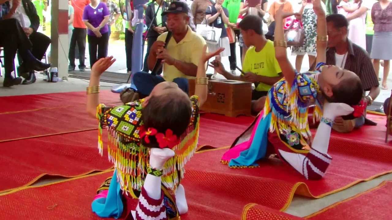 เทศบาลนครหาดใหญ่จัดพิธีรำโนราถวายทวดทอง