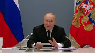 Владимир Путин: Семья с тремя и более детьми должна стать нормой. Мы будем все для этого делать!