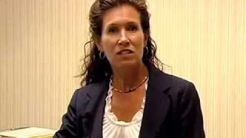 Business Woman Tracey Holbrook On Raphel Marketing