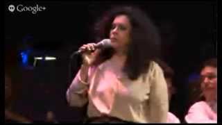 Video thumbnail of "Gal Costa - Carinhoso"