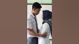 Viral Siswa Dengan Ibu Guru Romantis