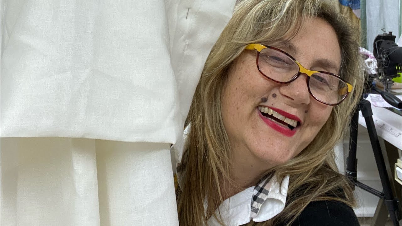 Il lenzuolino da carrozzina di puro lino.Il baule della nonna.