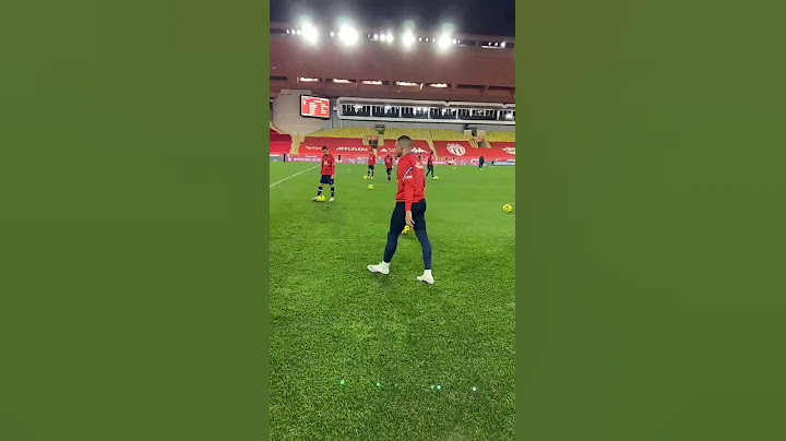 Le Magnifique Coup-franc de Kylian Mbappé à L'entraînement !