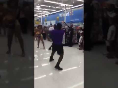 mississippi high school band holds practice in walmart youtube walmart vicksburg ms