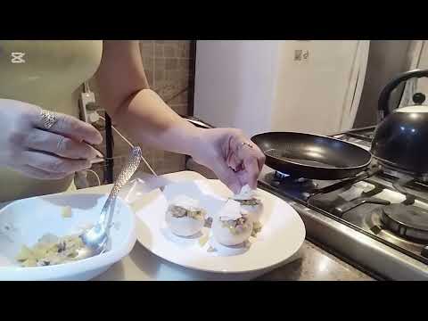 Stuffed mushrooms with chess, my own version