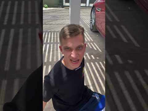 صاحبك الي دايما يعلي عليك