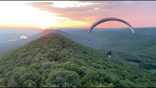 Paramotor Landing on a Car! screenshot 2