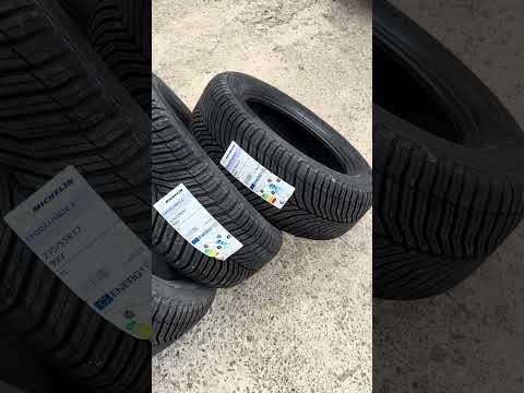Video Michelin Crossclimate 3 235/55R17