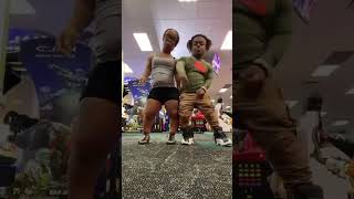 They was doing they li dance 🤣