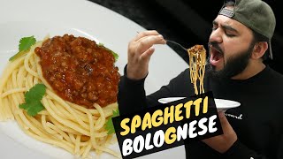 SPAGHETTI BOLOGNESE RECIPE THAT YOU NEED TO TRY! | Halal Chef