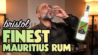 Horse Blanket & Brine… Yum! | Bristol Finest Mauritius Rum
Patreon: https://www.patreon.com/TheRumRevival
Instagram: https://www.instagram.com/rumrevival
Today Im sharing my thoughts on the Bristol Classic Finest Mauritius rum release. Bristol is a UK independent bottler that is finally being imported into the US. This particular release is an unaged cane juice rum from Labourdonnais Distillery that is column distilled and 43% abv.
Chapters:
0:00 Intro
1:47 Aroma
4:34 Taste
7:40 Cocktails
9:29 Outro
#rum #rhum #drinks #review #mauritius #bristol Horse Blanket & Brine… Yum! | Bristol Finest Mauritius Rum