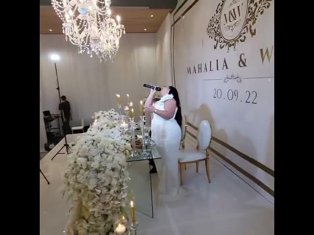 Mahalia Buchanan singing Jesu Lidwala at her wedding 🔥🙌🏻