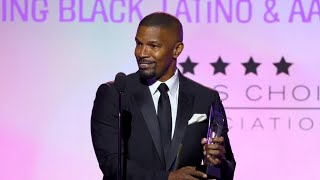 Jamie Foxx delivers emotional speech in 1st public appearance since medical scare
