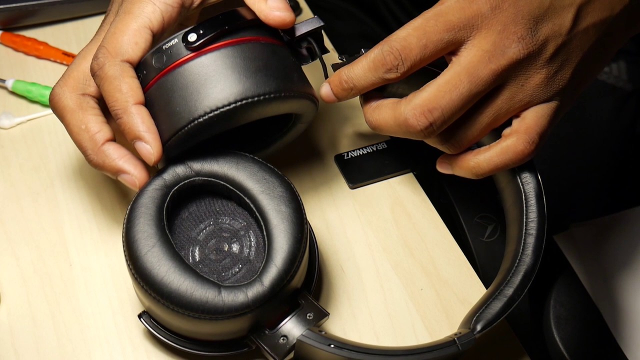Best Bass Headphones Worst Design! Sony XB950BT repair of broken hinge ...