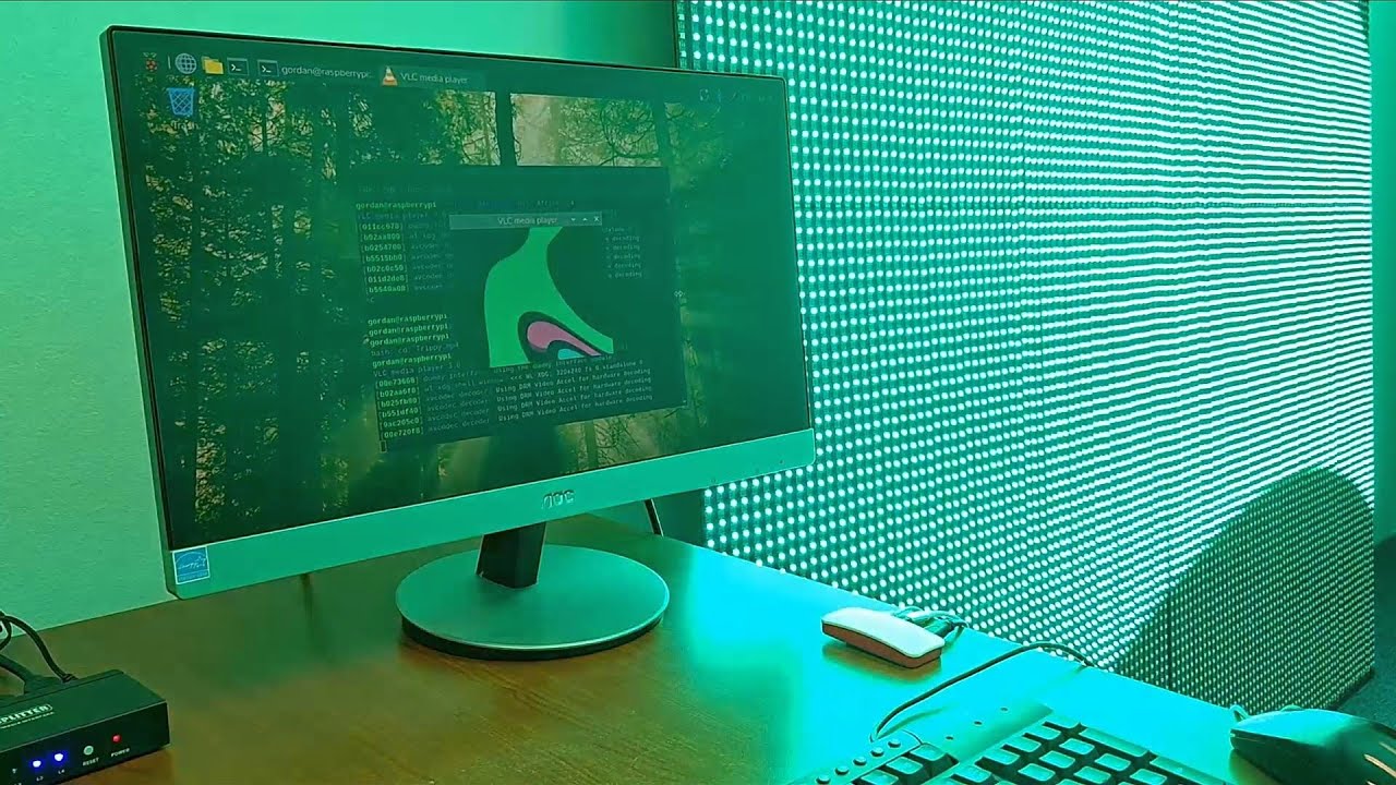 A Tiny Raspberry Pi Zero Controlling 14,400 LEDs