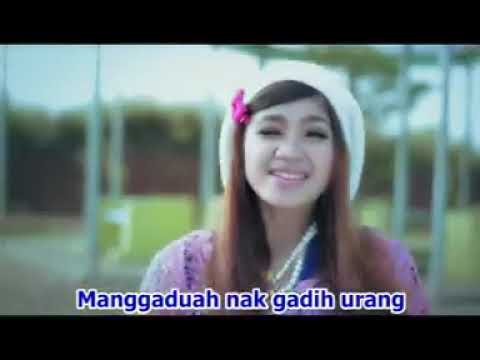 Etek Kadai • Rambuik Karibo (Official MV)