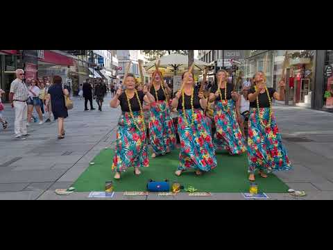 Video: Sano Aloha Kesälle Näiden Hawaiian Paitojen Kanssa, Jotka Haluat Käyttää