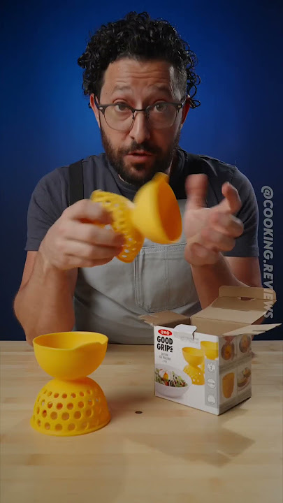 OXO Good Grips Silicone Egg Poacher - YouTube