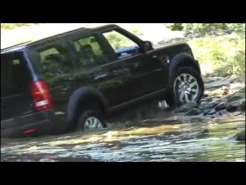 Land Rover Range Rover Supercharged and LR3 tackle offroad terrain