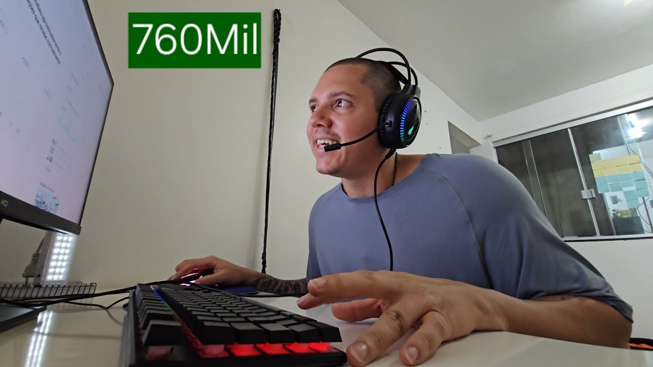 Você vai se surpreender com quanto ganhei em 12 meses no YouTube (R$)