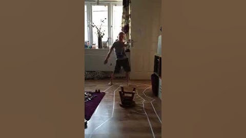 Robot and floss dance by Logan