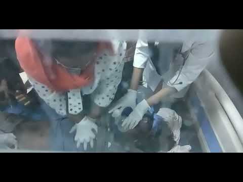 محاولة إسعاف الشهيد بيبو مليونية30ديسمبر السودان