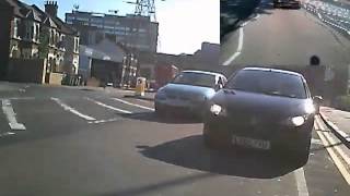LY05 TVU Cuts In Front Of A Bus To Gain Two Places At A Merge Point
