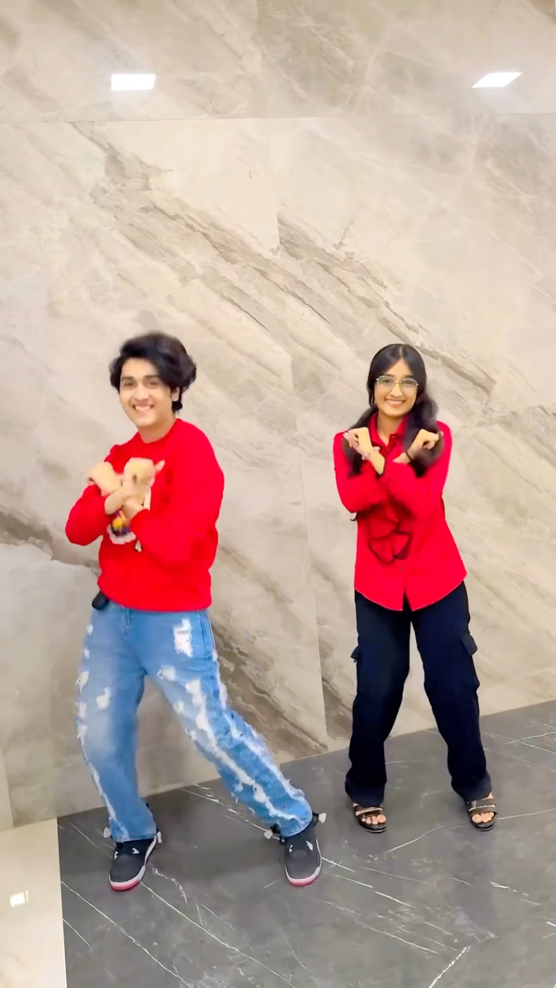 Jingle All the way? #zidaanshahidaly #brothersister #shorts