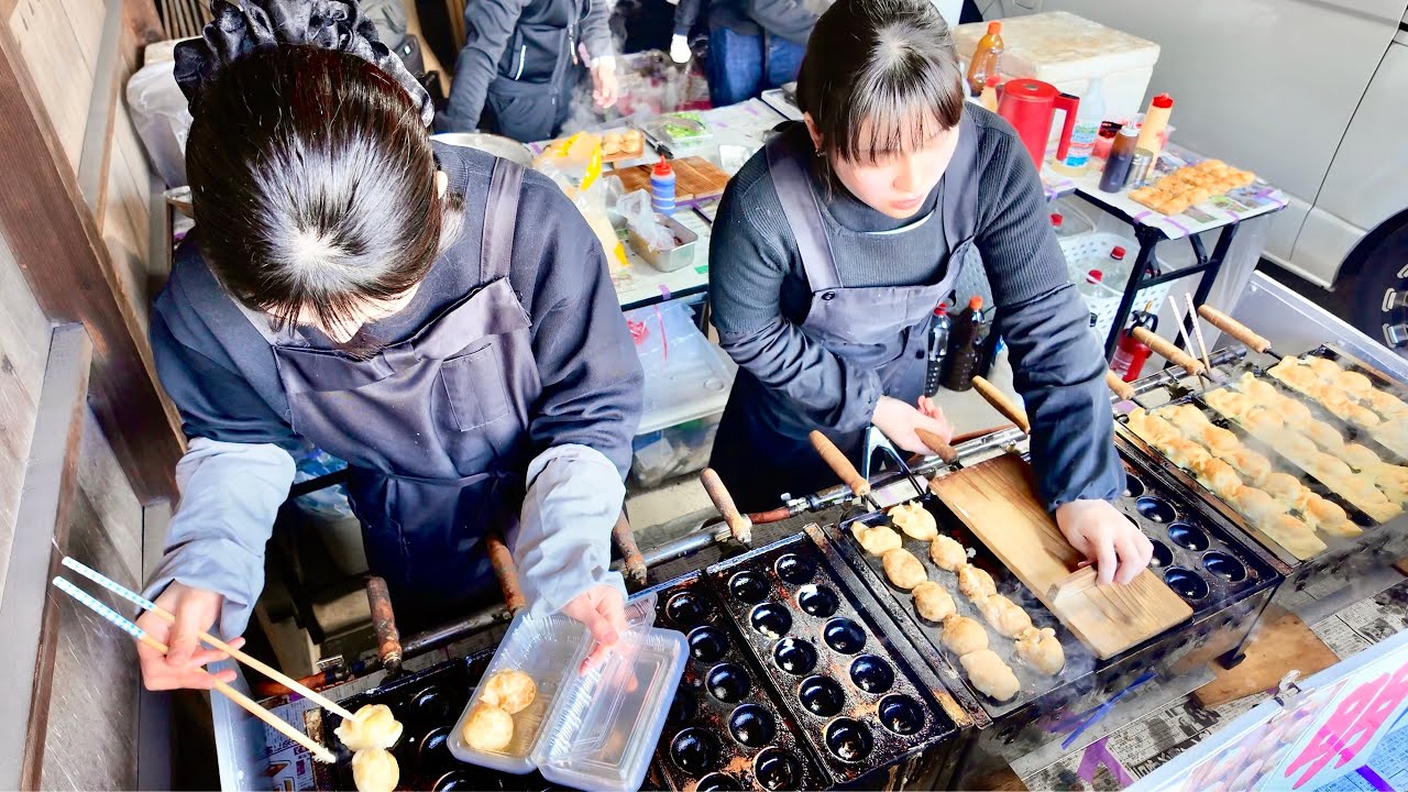 岡山密着グルメ【ひたすら美味しいもん焼きます！明石焼き＆たこ焼き１０連焼き！出店屋台で焼きまくる密着 】真冬の寒い中でのふわふわ熱々の明石焼きとお汁！《お好美屋》