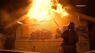 Firefighters Extinguish Abandoned House Fire | Ventura