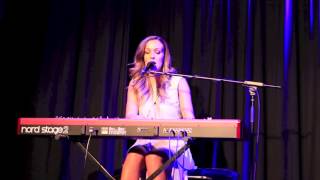 Imogen Brough - London Grammar cover Strong - The Toff in Town - 13 Feb 2014