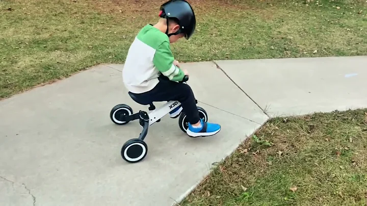 Suitable for children aged 1-3 years old on a tricycle, fun and variable mode riding