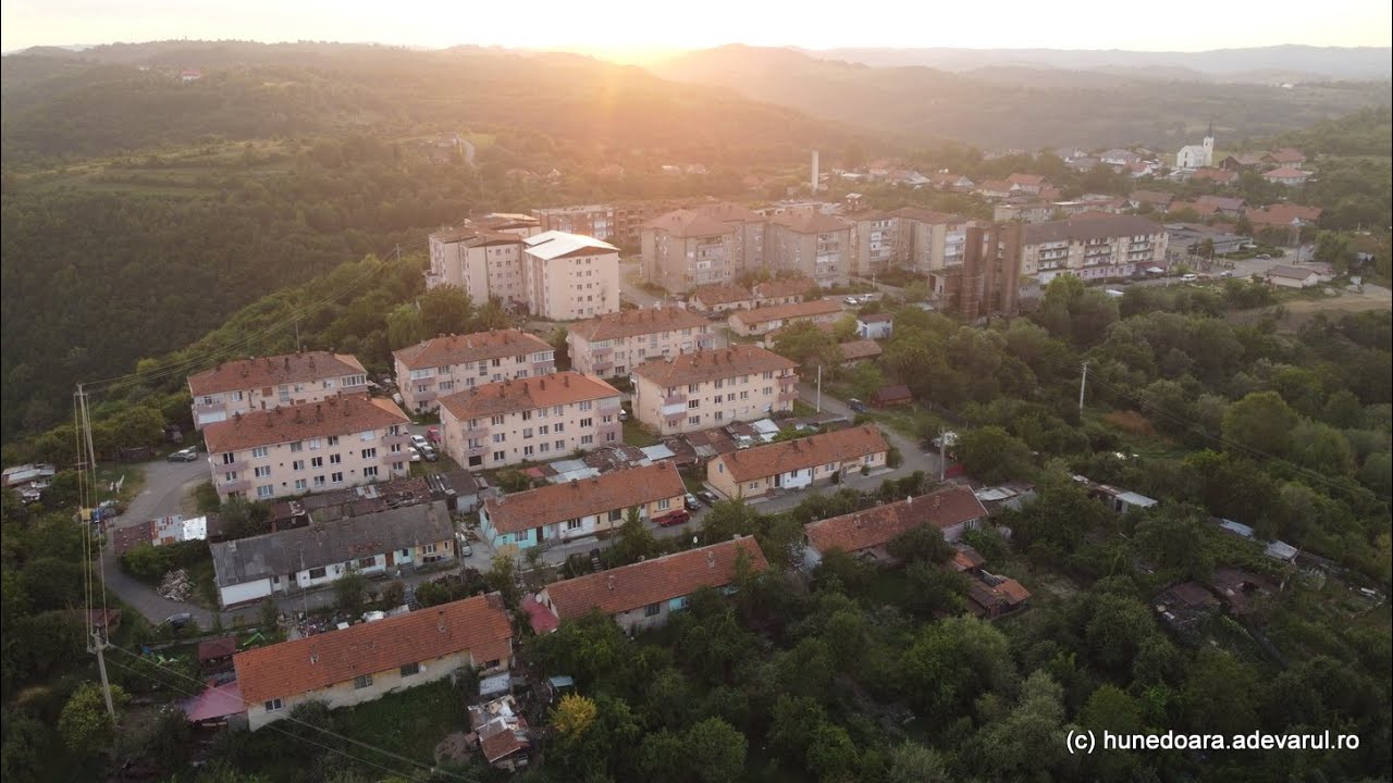 Ghelari, capitala pădurenilor. Satul din munți, imagini aeriene