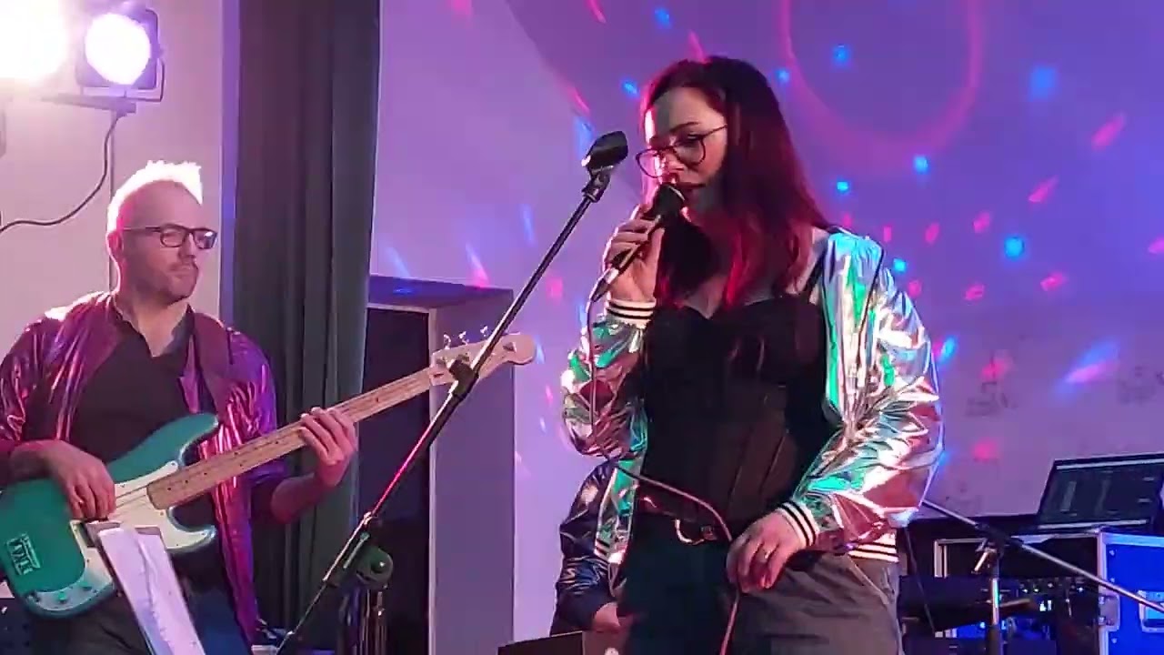 Back to Black - Cover Scary Pockets Version 2026