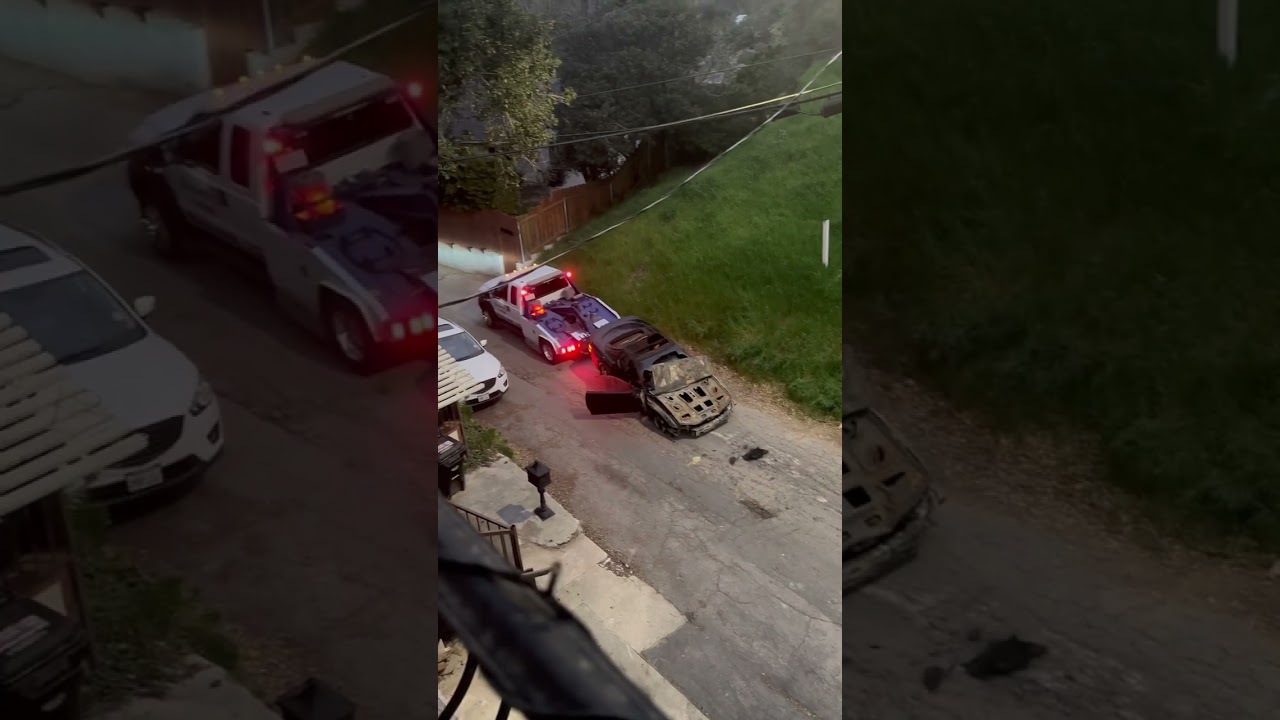 Better angle of a crashed car. 