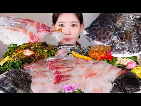 돔 두 마리🐟 <strong>강담돔</strong> 감성돔 후식 과일찹쌀떡까지..🍇🍍🍓 먹방 Raw Gangdam Porgy &amp; Raw Gangseom Porgy mukbang korean food