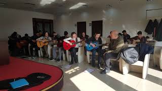 Gazi Turgut & Öğrenciler - Bir Sevmek Bin Defa Ölmek Demekmiş