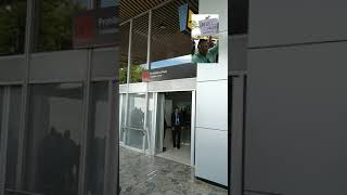 Esperando a Nuestros clientes en Aeropuerto de El Salvador