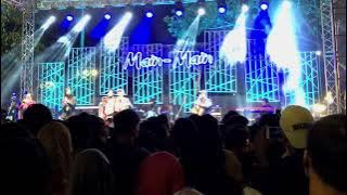 Mustache & Beard feat Noh Salleh - Batas Mimpi - Iskarnival Main - Main