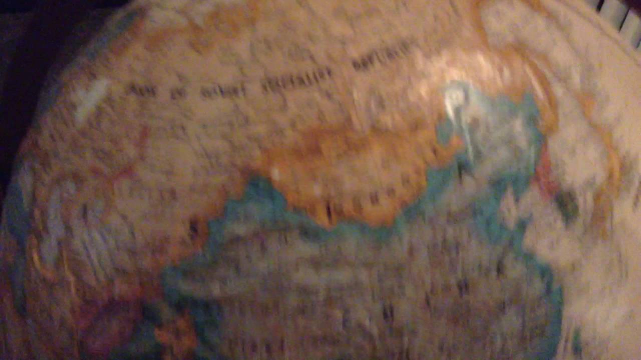 Mandela Effect Side by side globe change (mysterious land mass)