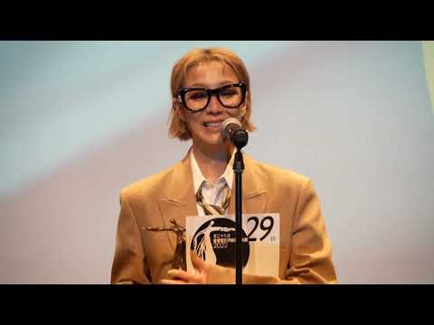 第二十九屆香港電影評論學會大獎頒獎禮──最佳女演員：鄭秀文（《流水落花》）