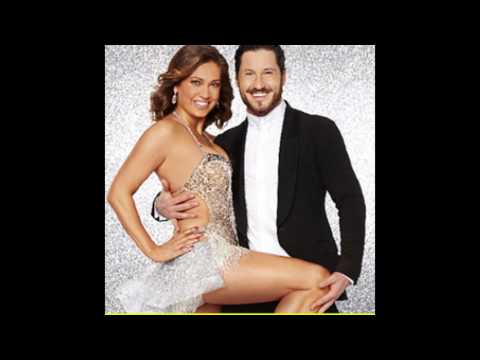 Ginger Zee & Val Chmerkovskiy Perform Stunning Argentine Tango on DWTS (Video)