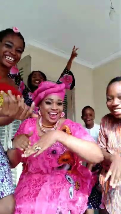 come-and-see-my-moda-mzvee-ft-yemi-alade-so-cute-we-wish-you-all-a
