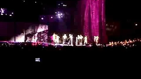 madonna lisbon 14-09-02088 by alvaro franco
